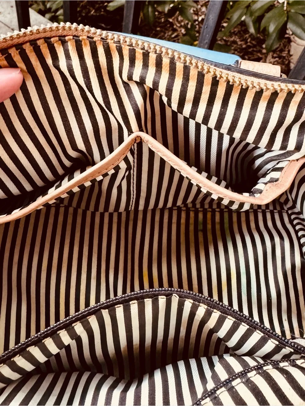 Kate Spade ♠️ Pebbled Tan Satchel👜 with Tassel, and gold details